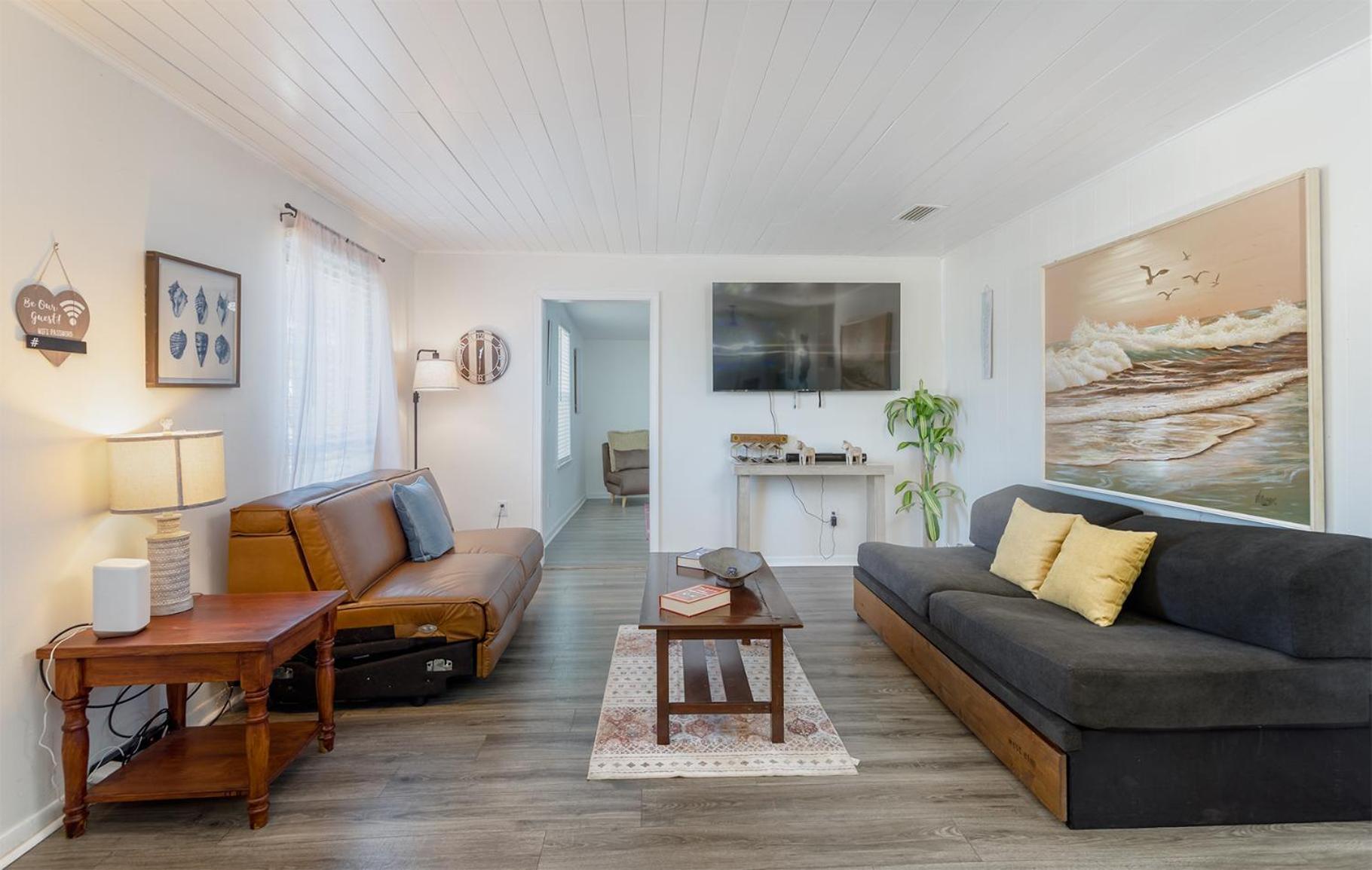 Ferienhaus Beachside Bliss - Breakfast, Walk To Schooners, Sleeps 15, Fenced Privacy *