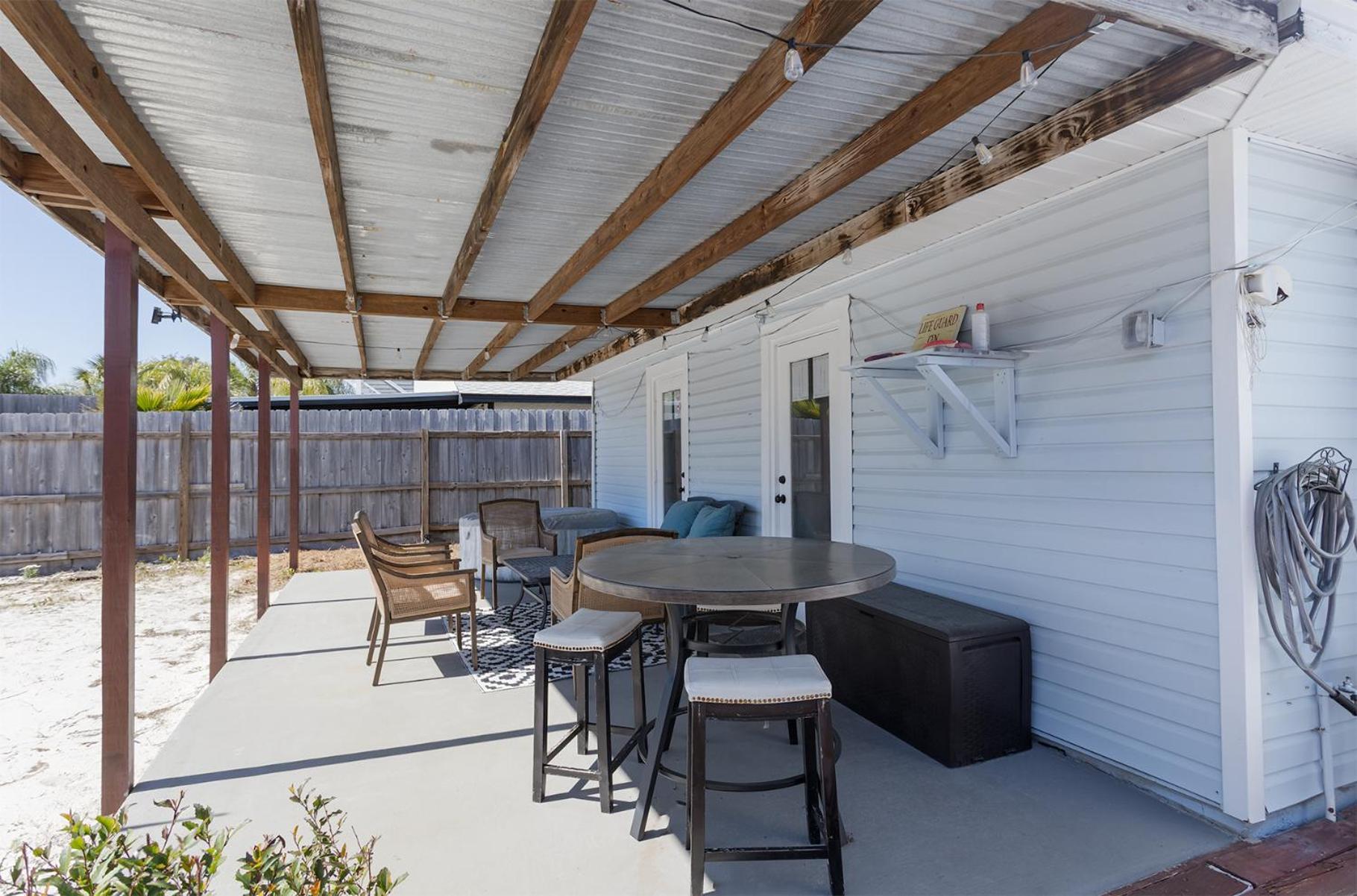 Beachside Bliss - Breakfast, Walk To Schooners, Sleeps 15, Fenced Privacy * Panama Stadt