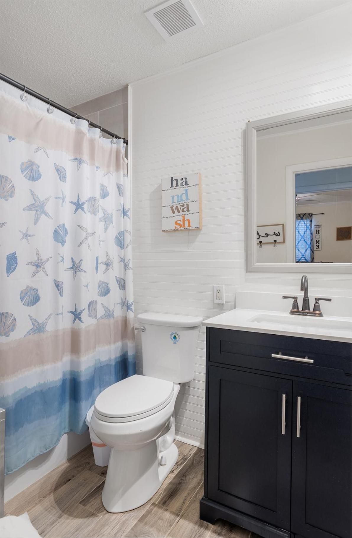 Beachside Bliss - Breakfast, Walk To Schooners, Sleeps 15, Fenced Privacy Ferienhaus