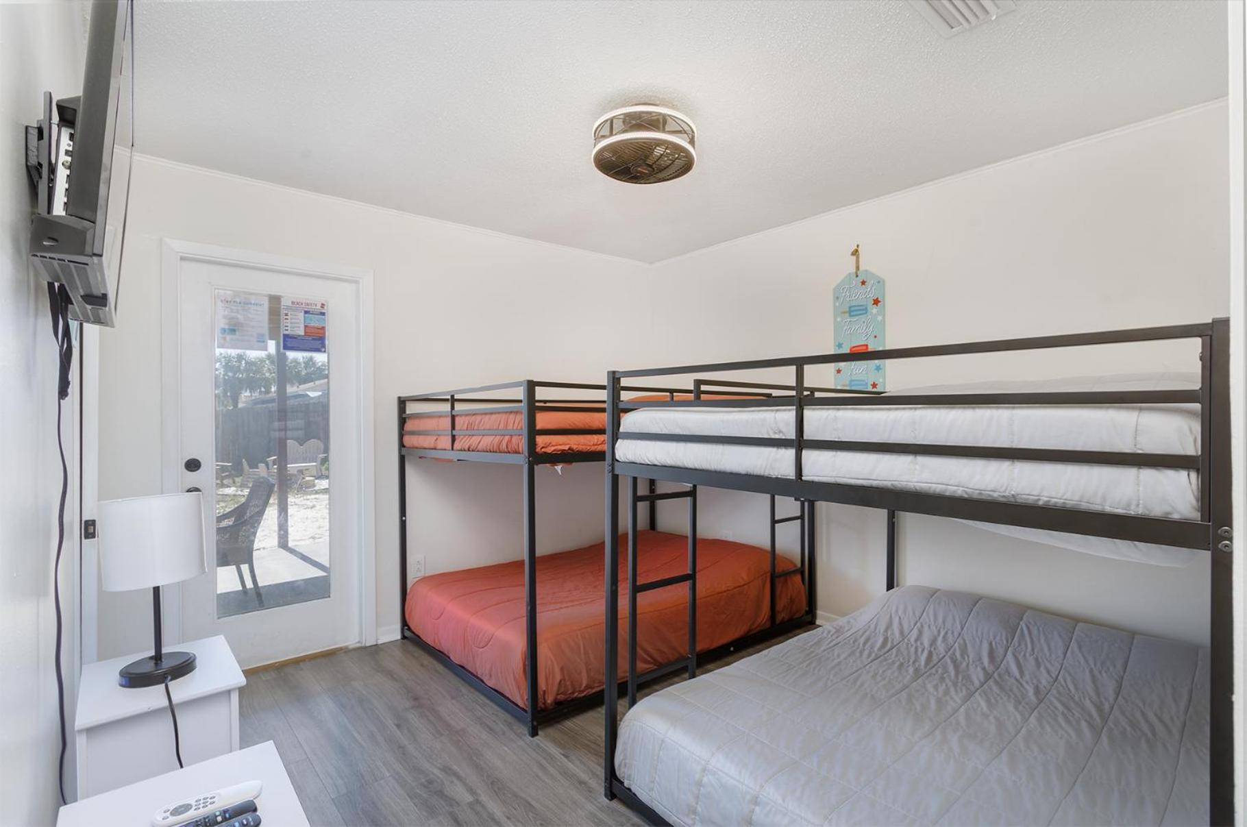 Beachside Bliss - Breakfast, Walk To Schooners, Sleeps 15, Fenced Privacy Hébergement de vacances Panama City Beach